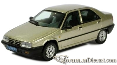 Dongfeng Fukang 988 4d 2000 Altaya.jpg