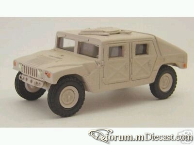 Hummer H1 4d.jpg