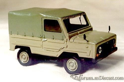 LuAZ 969A Alf.jpg