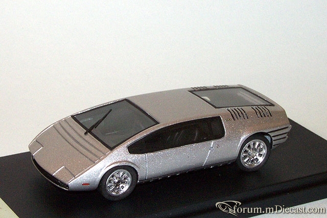 Bizzarrini Manta Italdesign 1968 Bonini.jpg