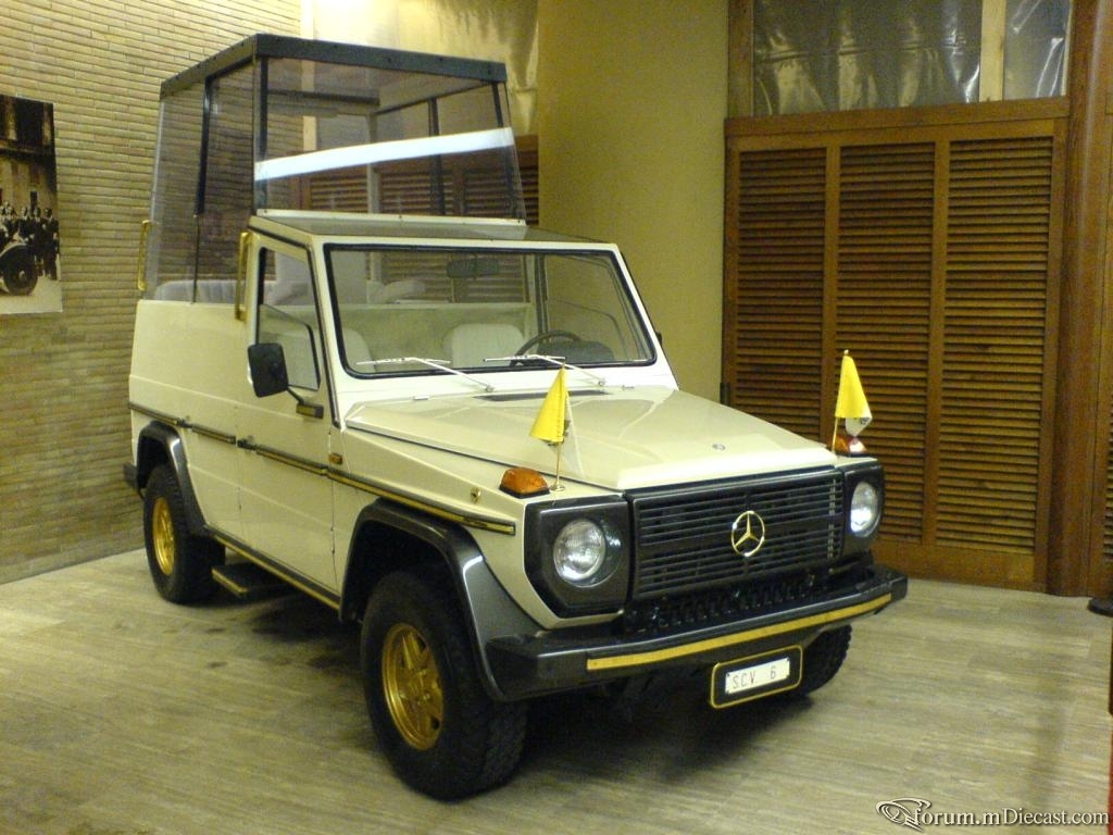 W460 Papamobile II