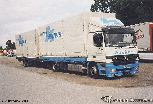 Actros-1831-M-Vol-Pritschenlastz-Kaspers.jpg