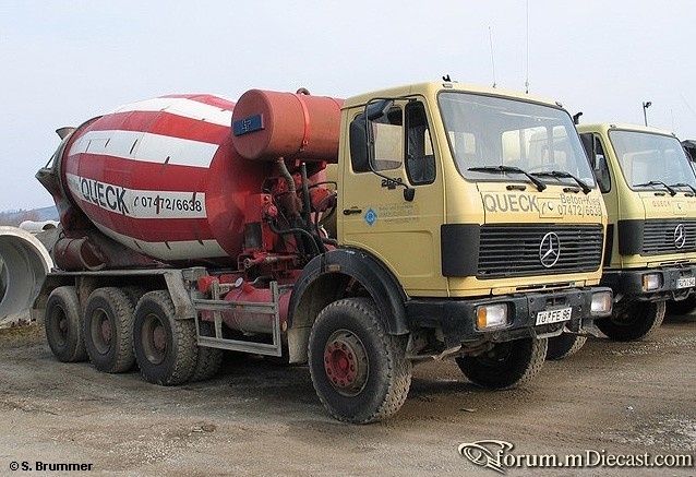 2629-Betonmischer-Queck-beige-Tr-rot-weiss.jpg
