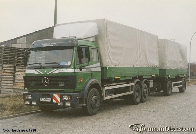 2435SK-Wechselpritschenlastzug-gruen.jpg