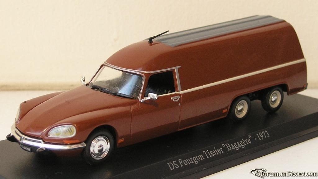 Citroen DS Bagagere Langversion.JPG