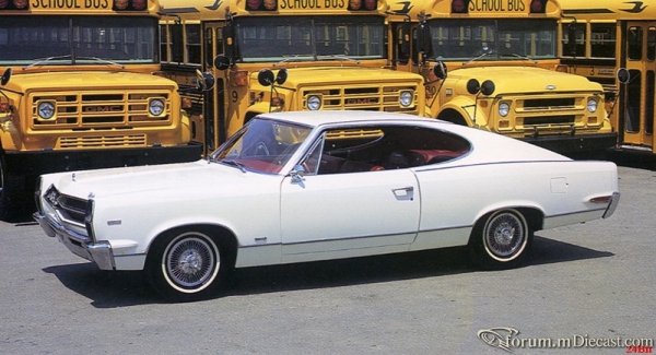 1967_AMC_Marlin_2de_Ht-b.jpg
