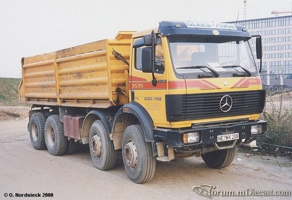 3535SK-Vierachs-Pritschenkipper-gelb.jpg