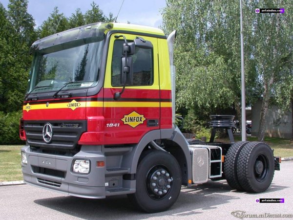 actros_1841ls_2004_1.jpg
