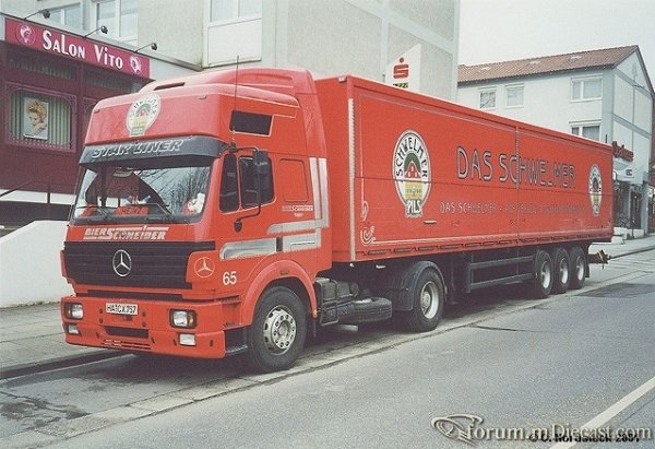 SK-Def-Getraenkesattelzug-Schwelmer-rot.jpg