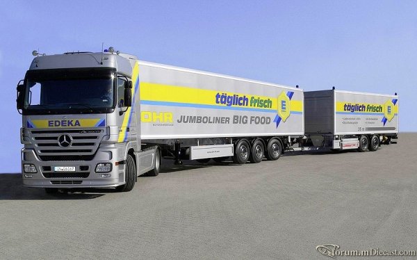 Actros ll Sattelzug Edeka 900x560.jpg