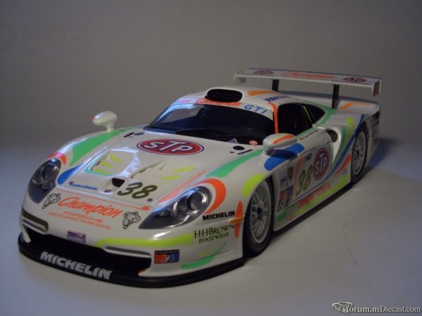 Porsche 911 GT1