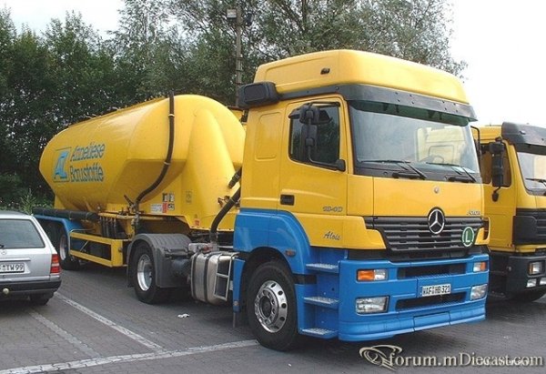Axor-1840L-Silosattelzug-Anneliese-gelb-blau.jpg