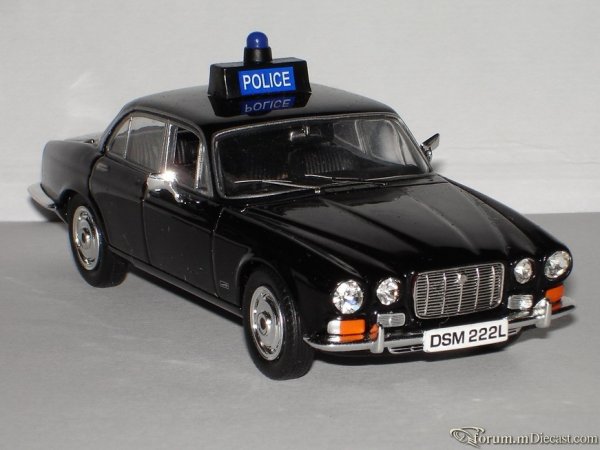 Jaguar XJ Serie 1 Dumfries and Galloway Traffic Patrol Car V
