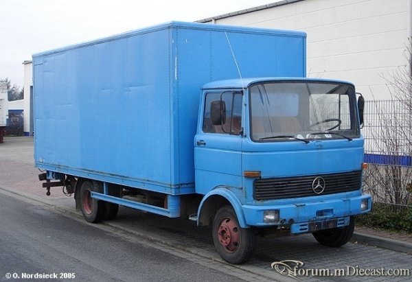 LP809-Koffer-Lkw-blau-alt.jpg