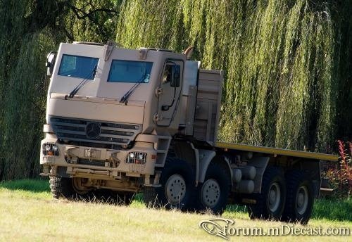Actros Kanadian Army.jpg