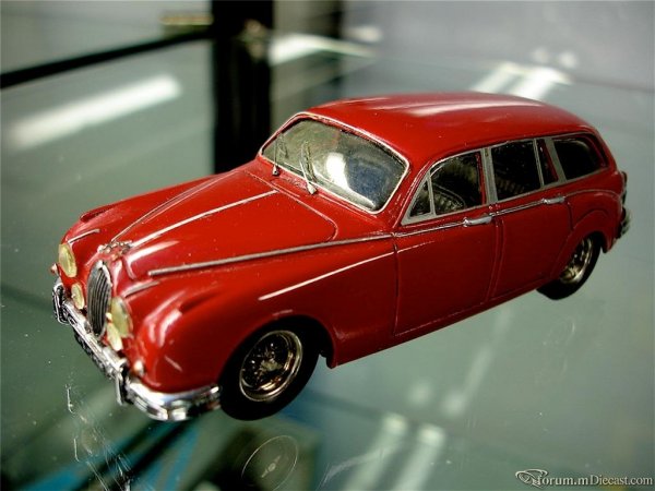 Jaguar Mk II Shooting Brake Provence Moulage