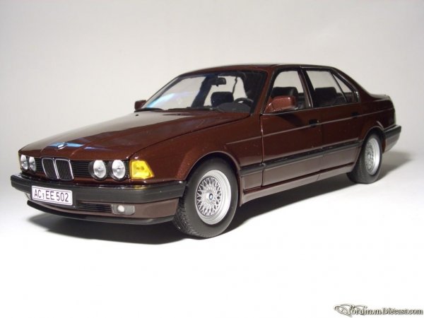 BMW 730i 1987 Minichamps