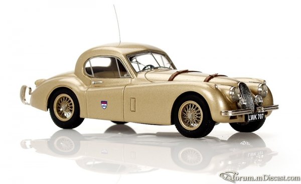 Jaguar XK120 1958 Montlhery Coupe Paddock