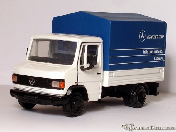 Mercedes-Benz 507D-811D NZG