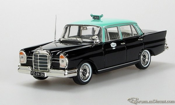Mercedes-Benz W111 220 SE Taxi Lissbon Vitesse
