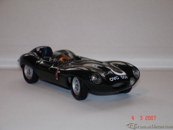 Jaguar D type Short Nose Autoart