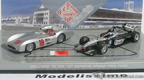 Mercedes-Benz SET 1st Bahrain GP 2004 Mercedes-Benz W196 &am