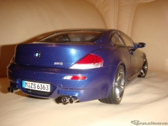 Kyosho 1:18 BMW M6