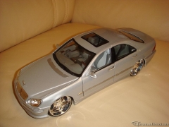 Maisto 1:18 Mercedes-Benz S55 AMG W220
