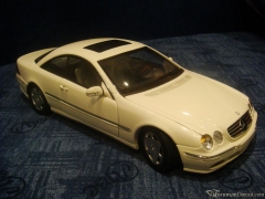 AutoArt 1:18 Mercedes-Benz CL600 V12