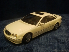AutoArt 1:18 Mercedes-Benz CL600 V12