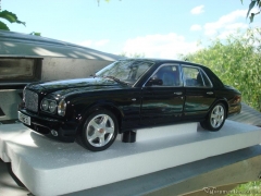 Minichamps 1:18 Bentley Arnage R