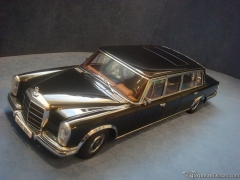 AutoArt - Mercedes-Benz 600 L (dealer edition)