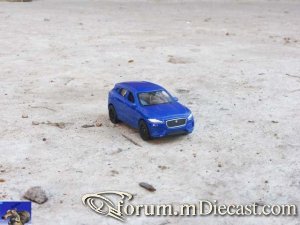 Jaguar F-Pace_0-0.jpg