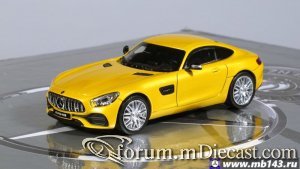 NOREV-Mercedes-AMG-GTS-2017-1.jpg