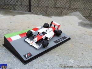 McLaren MP4-4 1988_0-0.jpg