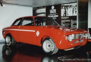 Alfa Romeo Giulia GTA Junior.jpg