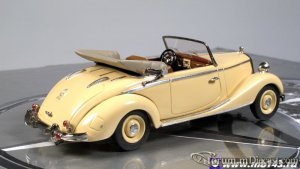 Walldorf-Miniaturen-Mercedes-Typ170S-Cabriolet-A-1949-Open-2.jpg