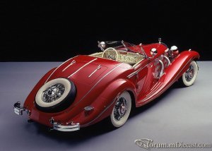 EMC-Models-Mercedes-Typ500K-Special-Roadster-1936-Red_5.jpg
