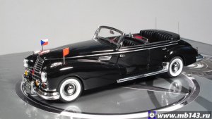 AutoCult-Masterpiece-Mercedes-Typ770-Sodomka-Gottwald-1952-1.jpg