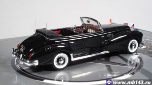 AutoCult-Masterpiece-Mercedes-Typ770-Sodomka-Gottwald-1952-2.jpg