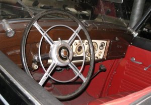 AutoCult-Masterpiece-Mercedes-Typ770-Sodomka-Gottwald-1952-9.jpg