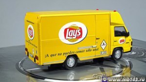 salvat-mercedes-mb140-lays-1995_2.jpg