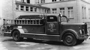 G&M-models-Mercedes-LoS3750-Bucharest-1938_3.jpg