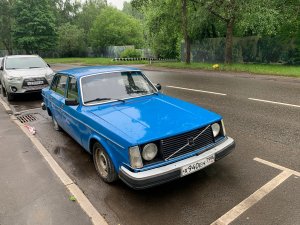 237776223_Volvo244GL1977...thumb.jpg.b10313475fbe8827dbced6b93788cd2b.jpg