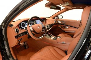 Minichamps-BRABUS-MAYBACH-900AUF-S600-2016_7.jpg