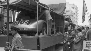 Spark-Mercedes-300SLR-w196s-104-Moss-Winner-Targa-Florio-1955-6.jpg