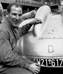 Spark-Mercedes-300SLR-w196s-104-Moss-Winner-Targa-Florio-1955-7.jpg
