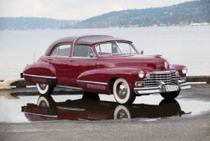 cadillac_sixty_special_town_brougham_by_derham_2.thumb.jpg.37d510055a6d161aed0d597a4052941a.jpg