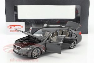 kyosho_1_18_bmw_5_series_g30_2017_sophisto_8043241.thumb.jpg.7eb1c8029c0021b6c0461dbb6647db4d.jpg