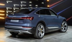 audi-etron-sportback4.thumb.jpg.f20bc176203a084401dadd0e58d2e49f.jpg